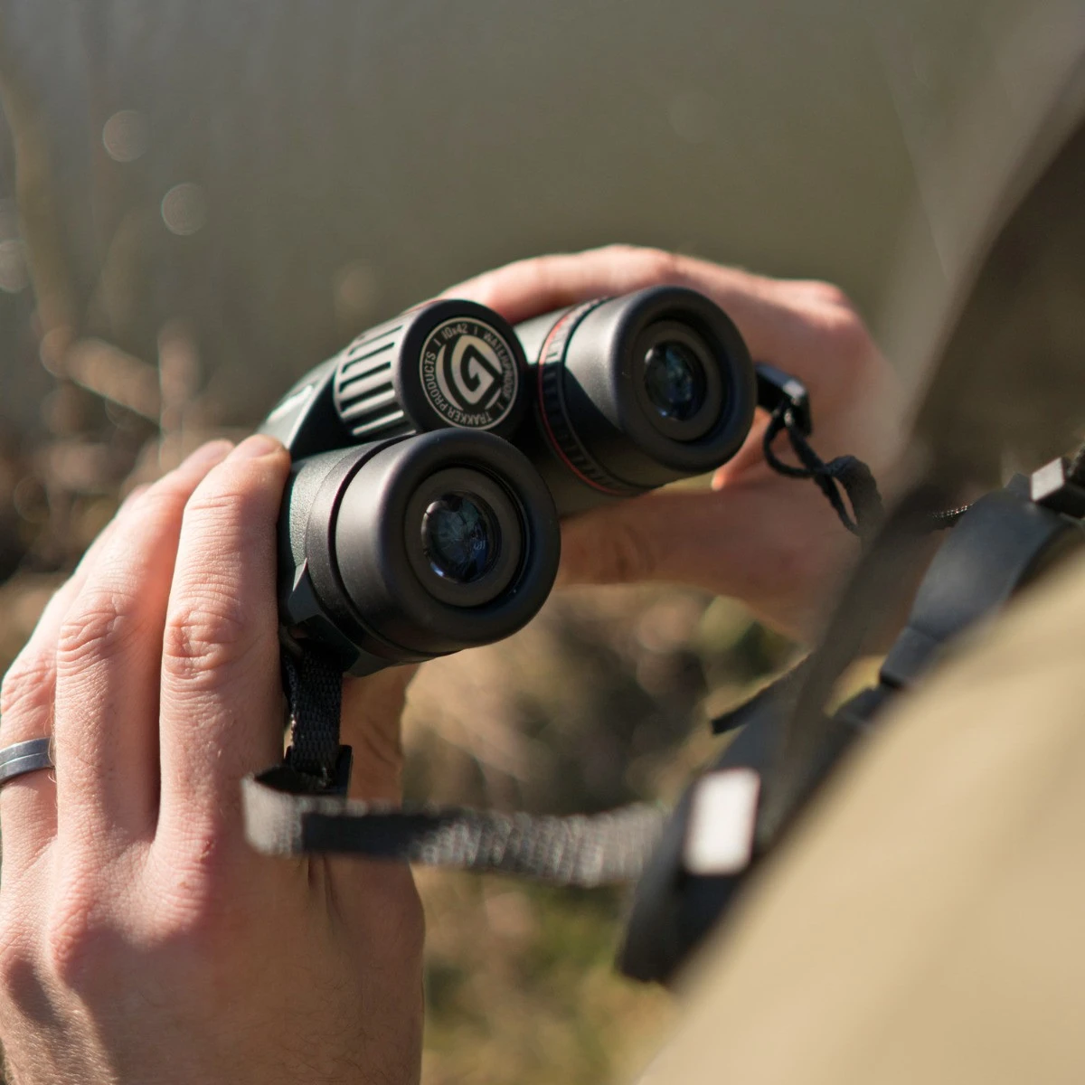 Trakker Optics 10x42 Binoculars 6 Trakker Optics 10x42 Binoculars - Image 4