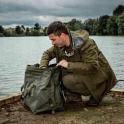 Trakker Downpour Roll-Up Fishing Carryall -Trakker trakker downpour roll up carryall 10 1